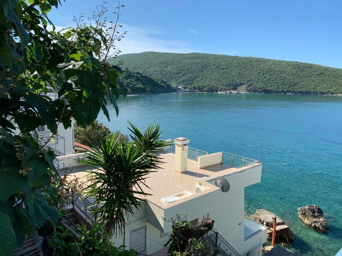 Azzure Apartment Ulcinj Buitenkant foto