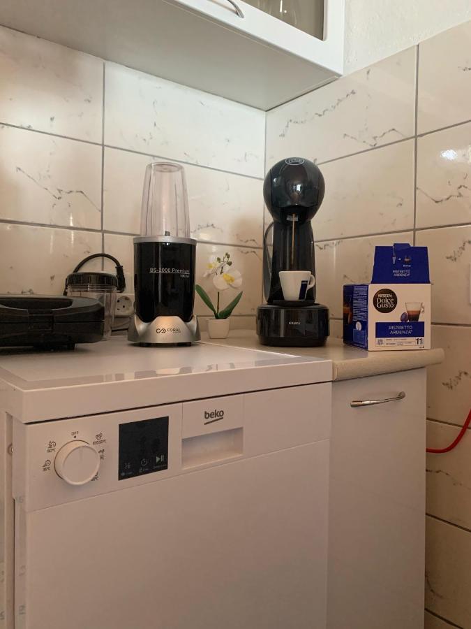 Azzure Apartment Ulcinj Buitenkant foto
