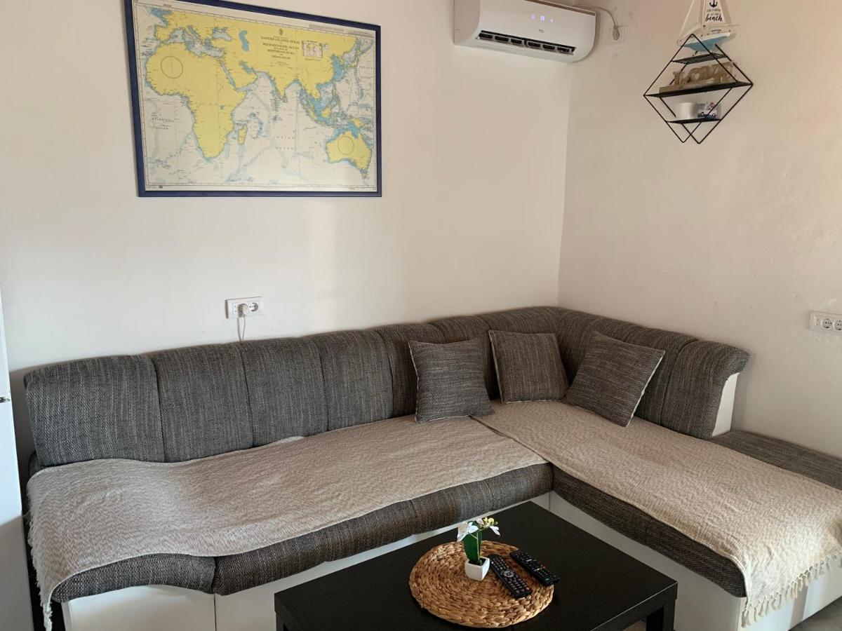 Azzure Apartment Ulcinj Buitenkant foto