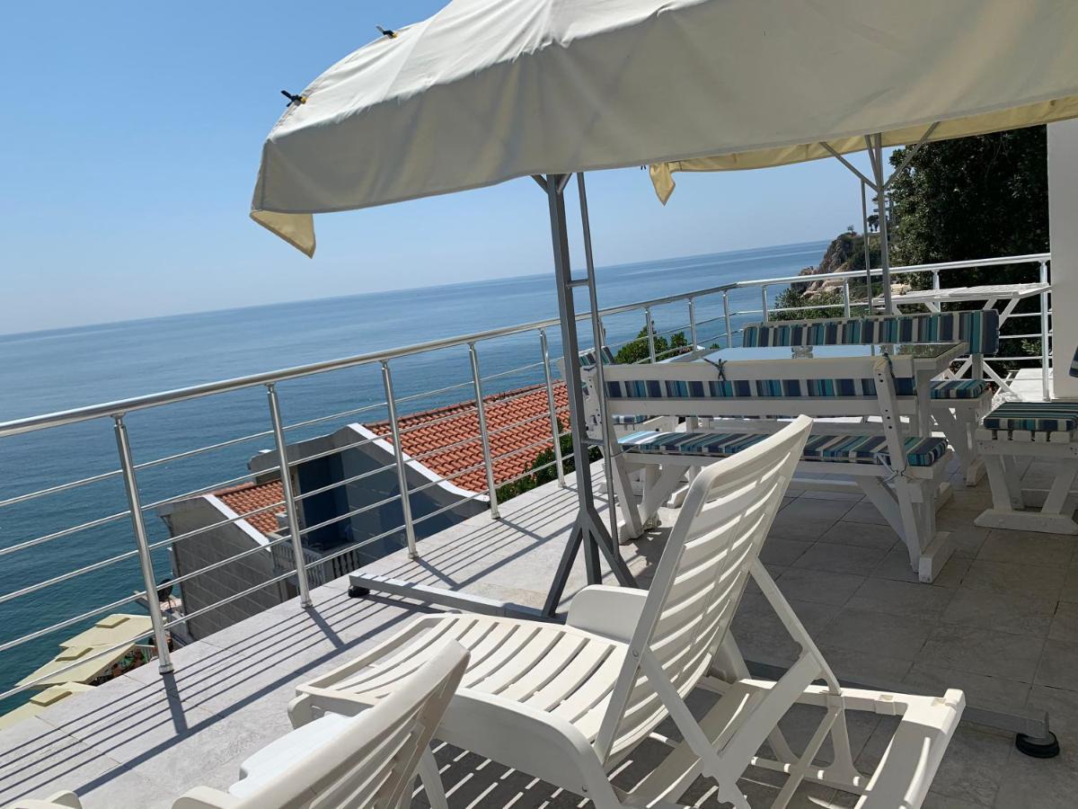 Azzure Apartment Ulcinj Buitenkant foto