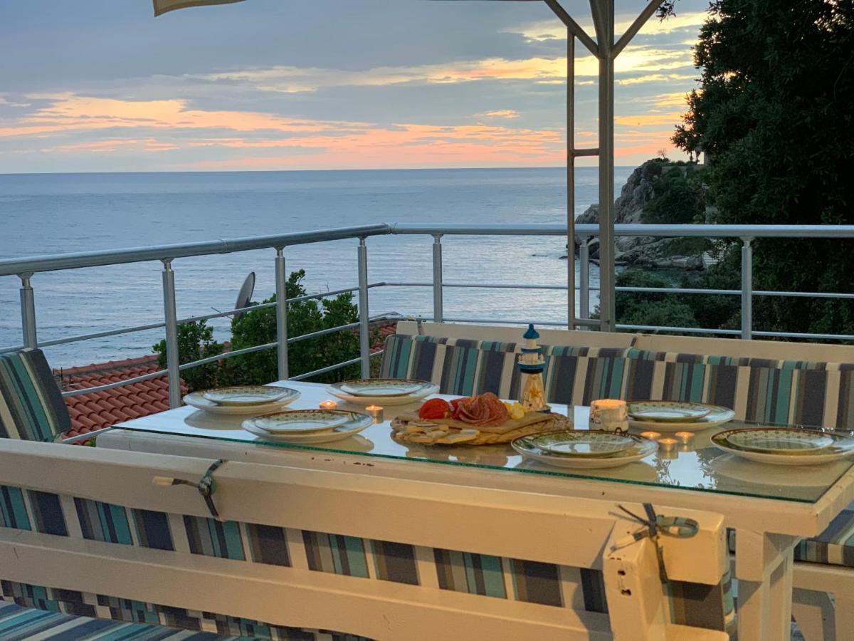 Azzure Apartment Ulcinj Buitenkant foto