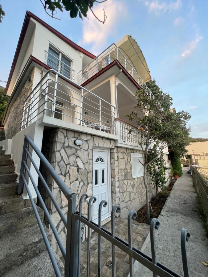 Azzure Apartment Ulcinj Buitenkant foto