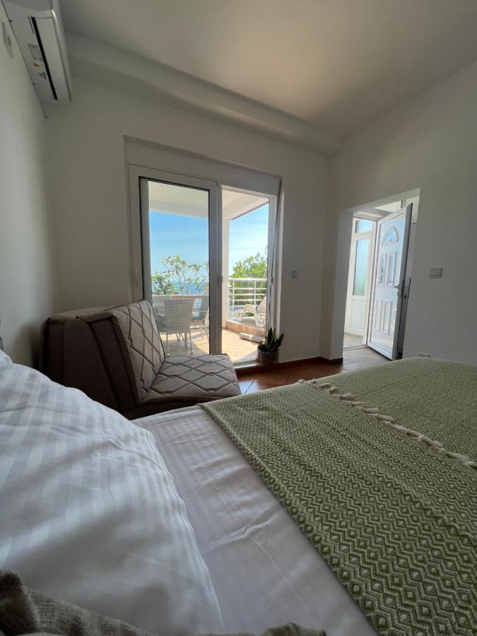 Azzure Apartment Ulcinj Buitenkant foto