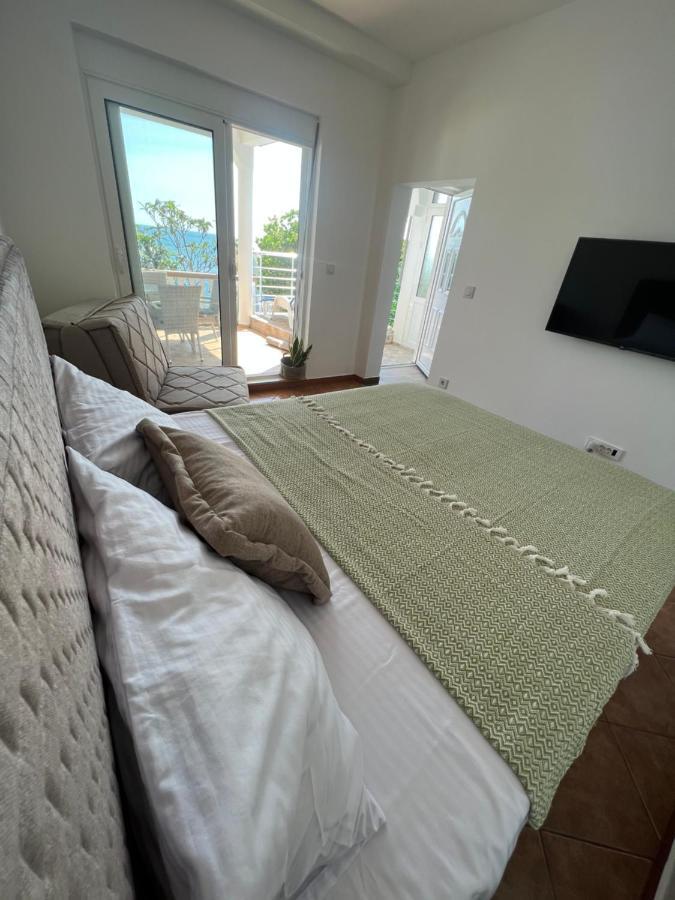 Azzure Apartment Ulcinj Buitenkant foto