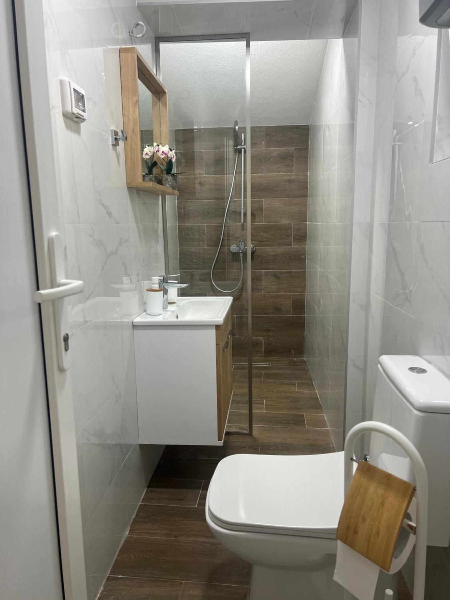 Azzure Apartment Ulcinj Buitenkant foto